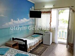 Гостиница Guest House Maxim Геленджик Трехместный номер-1
